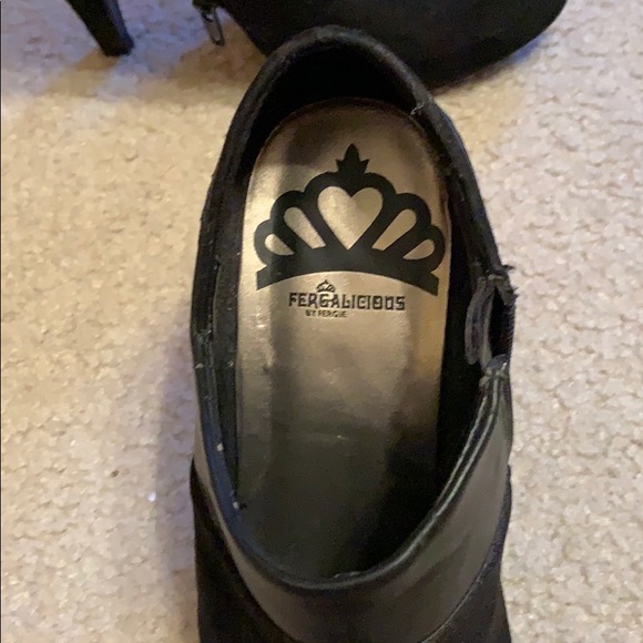 Booties - Picture 3 of 4